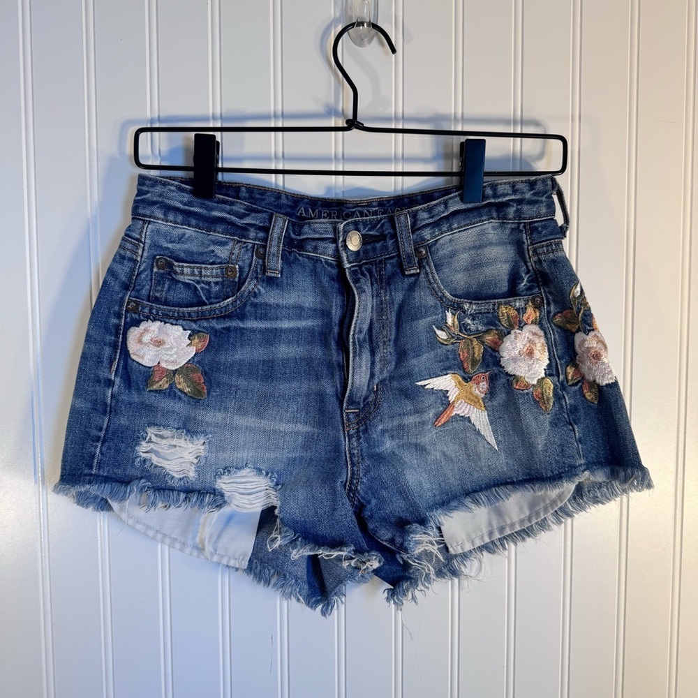 American Eagle Hi-Rise Festival Denim Floral/Bird Embroidery Women’s Size 4